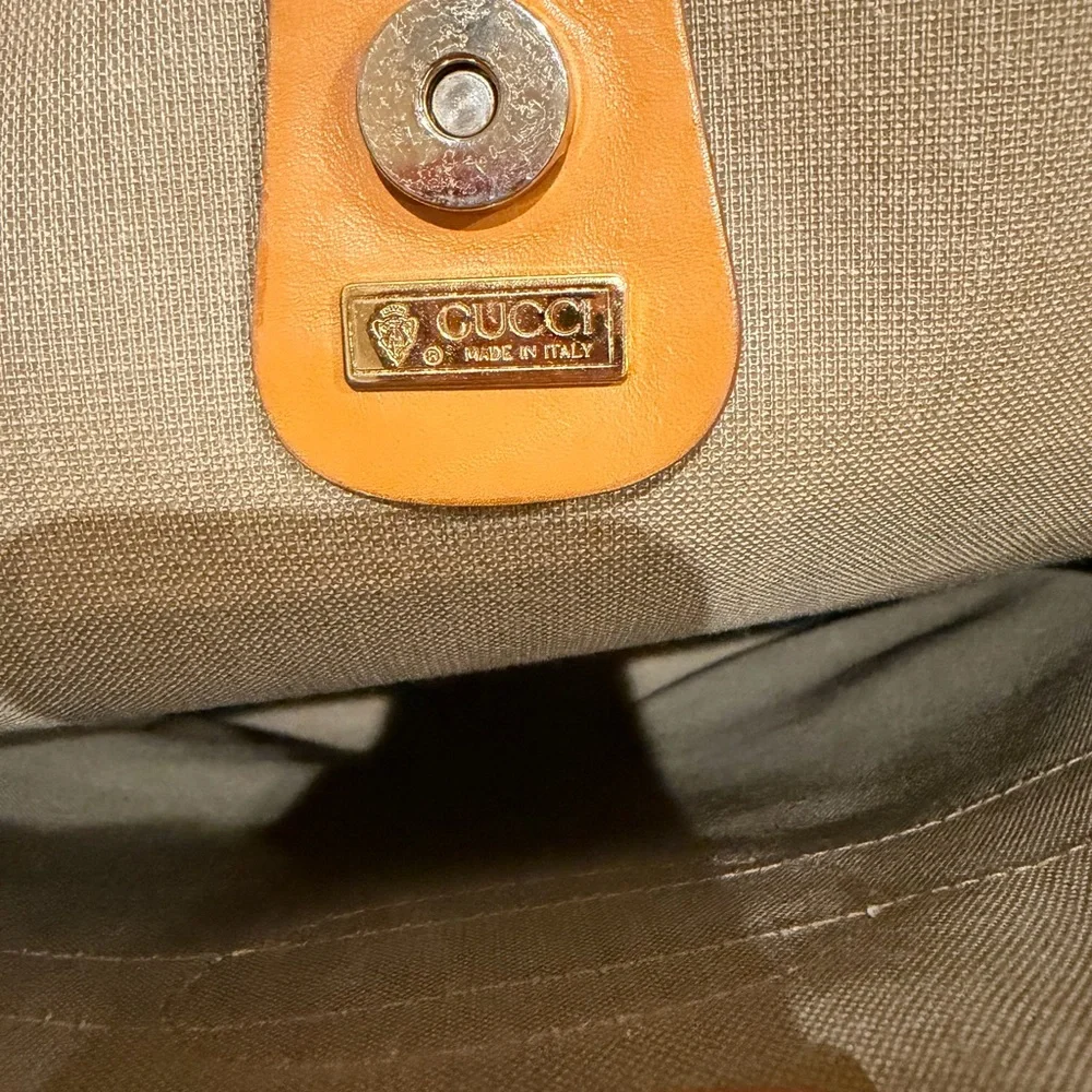 Gucci Beige Tote with Yellow and Green-Red Stripe - Picture 6 of 9